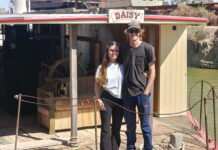 PS Daisy moors in Mannum