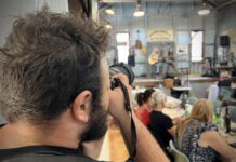 Sunday sounds shine in Milang